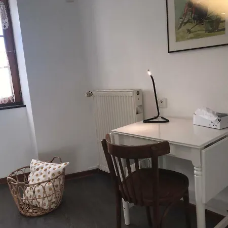 Les Chemins Verts Bed & Breakfast *